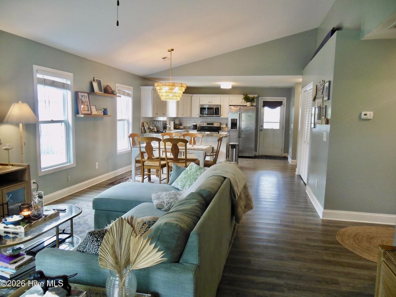 102 Bay Tree Cir - Photo 4 of 16