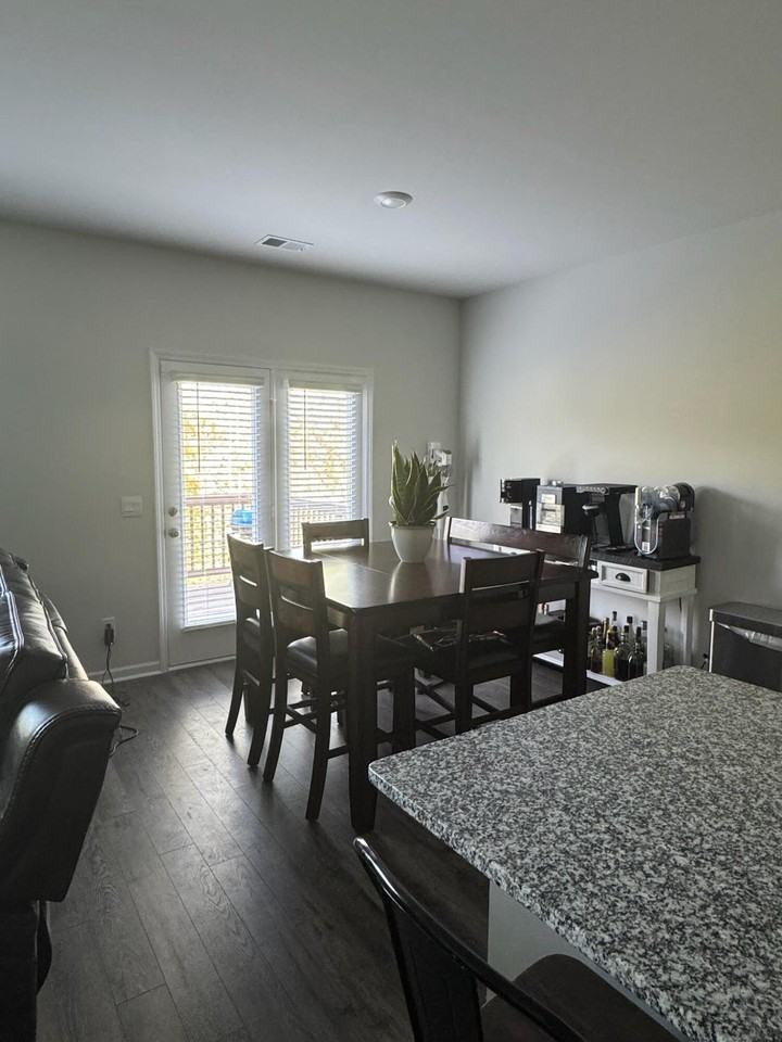 5409 Victoria Fls - Photo 4 of 28