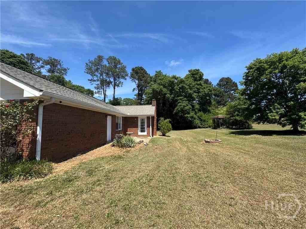 1041 Limmerick Dr - Photo 5 of 24