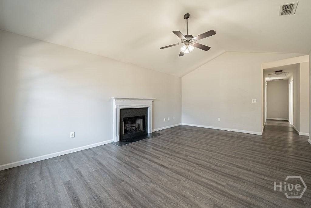 172 Tall Pine Ln - Photo 4 of 23