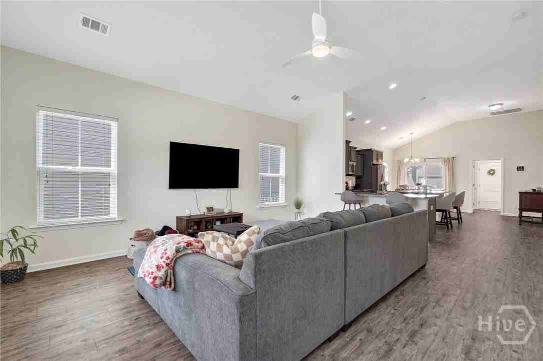 314 Crabapple Cir - Photo 7 of 50