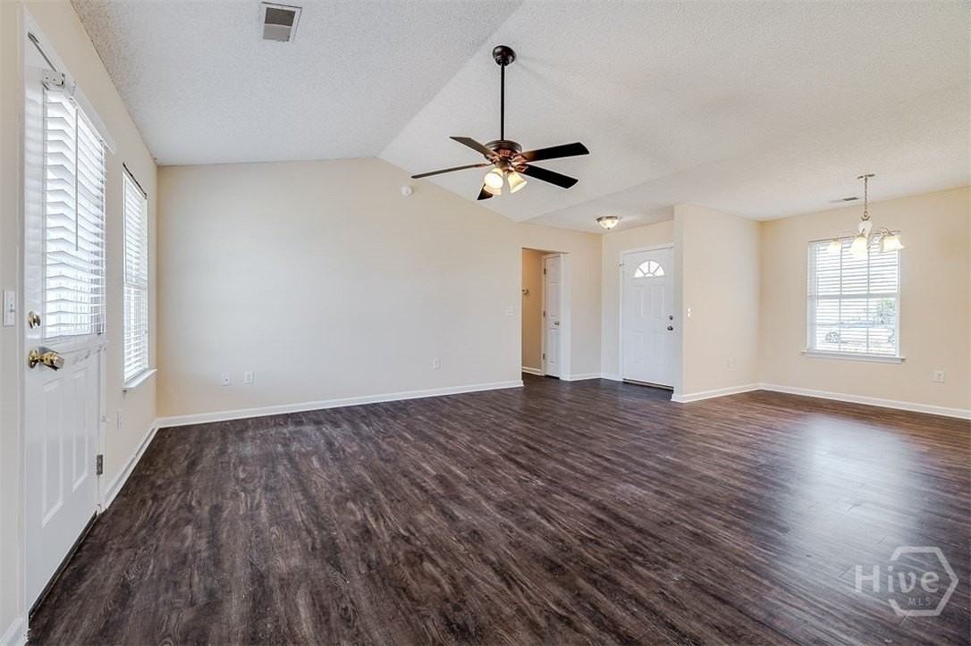 404 Pine Top Rd - Photo 6 of 29