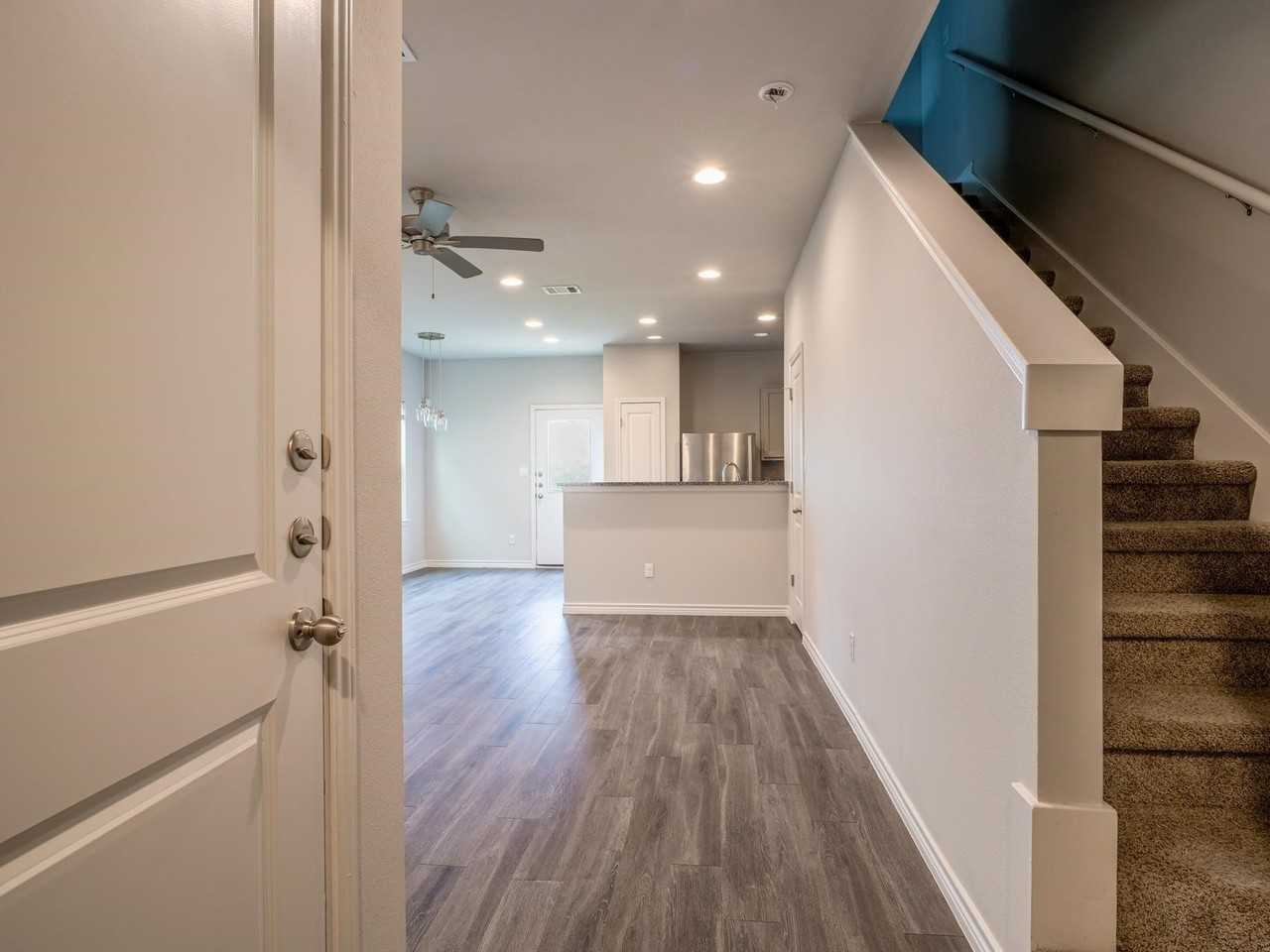 224 Peruna Dr - Photo 3 of 30