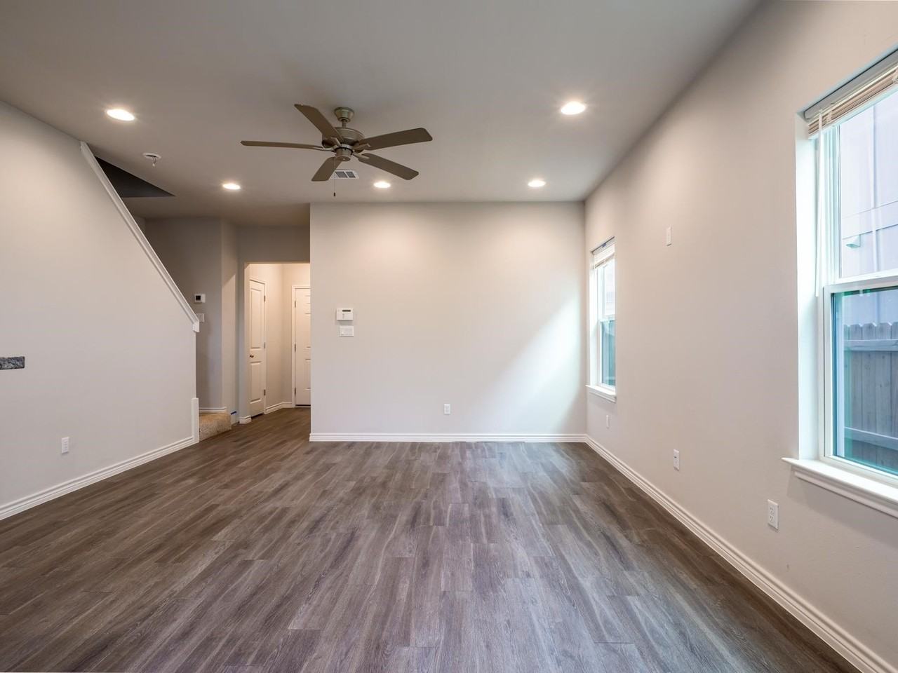 224 Peruna Dr - Photo 5 of 30