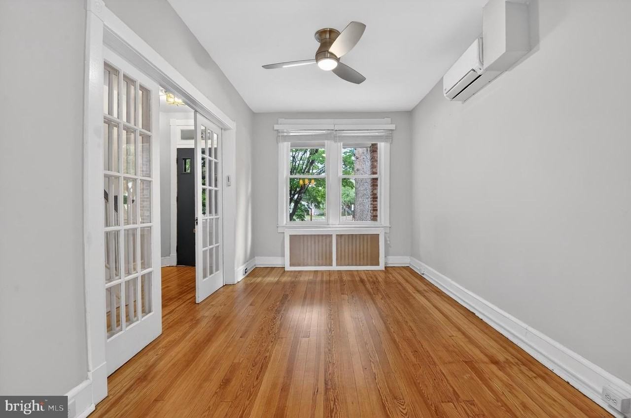 747 Kentucky Ave Se - Photo 6 of 33