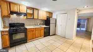 1805 Dutch Village Dr - Photo 3 of 11