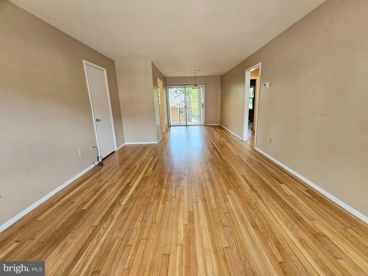 2417 Barracks Pl - Photo 2 of 13