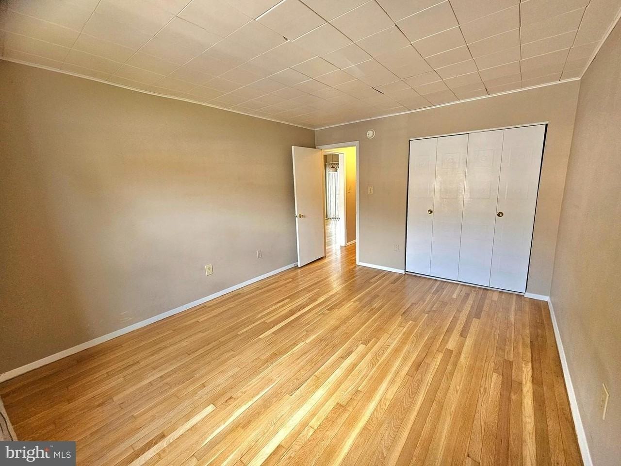 2417 Barracks Pl - Photo 7 of 13
