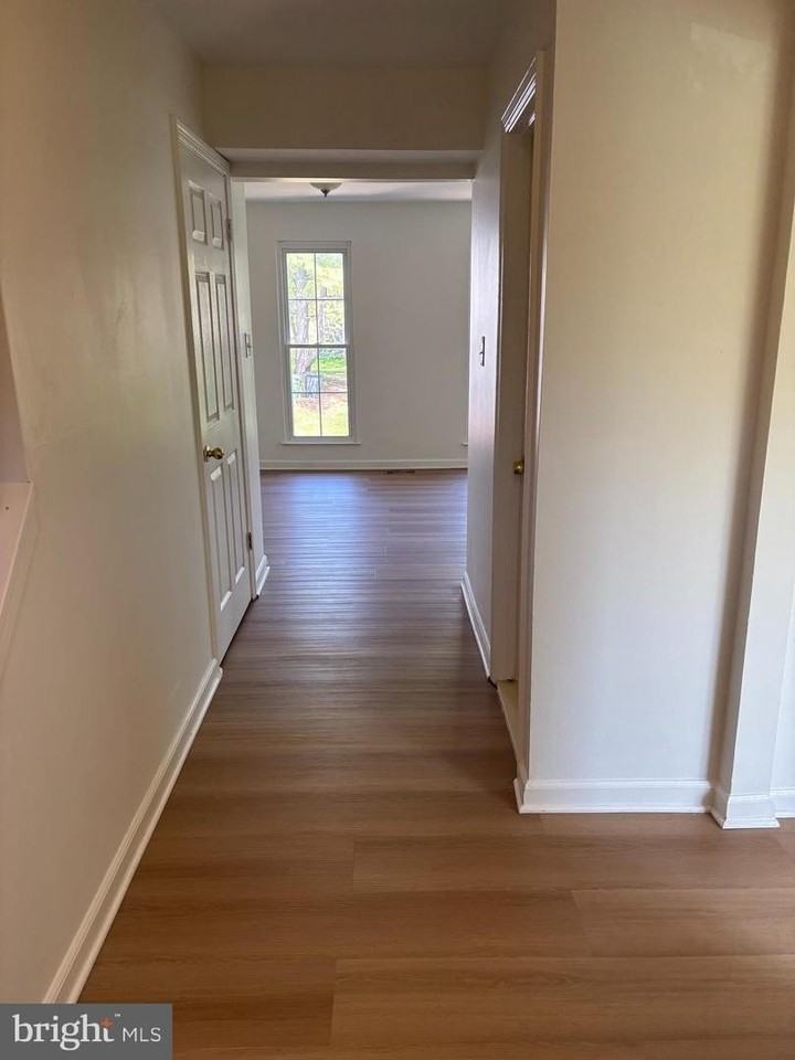 2900 Madeira Ct - Photo 5 of 20