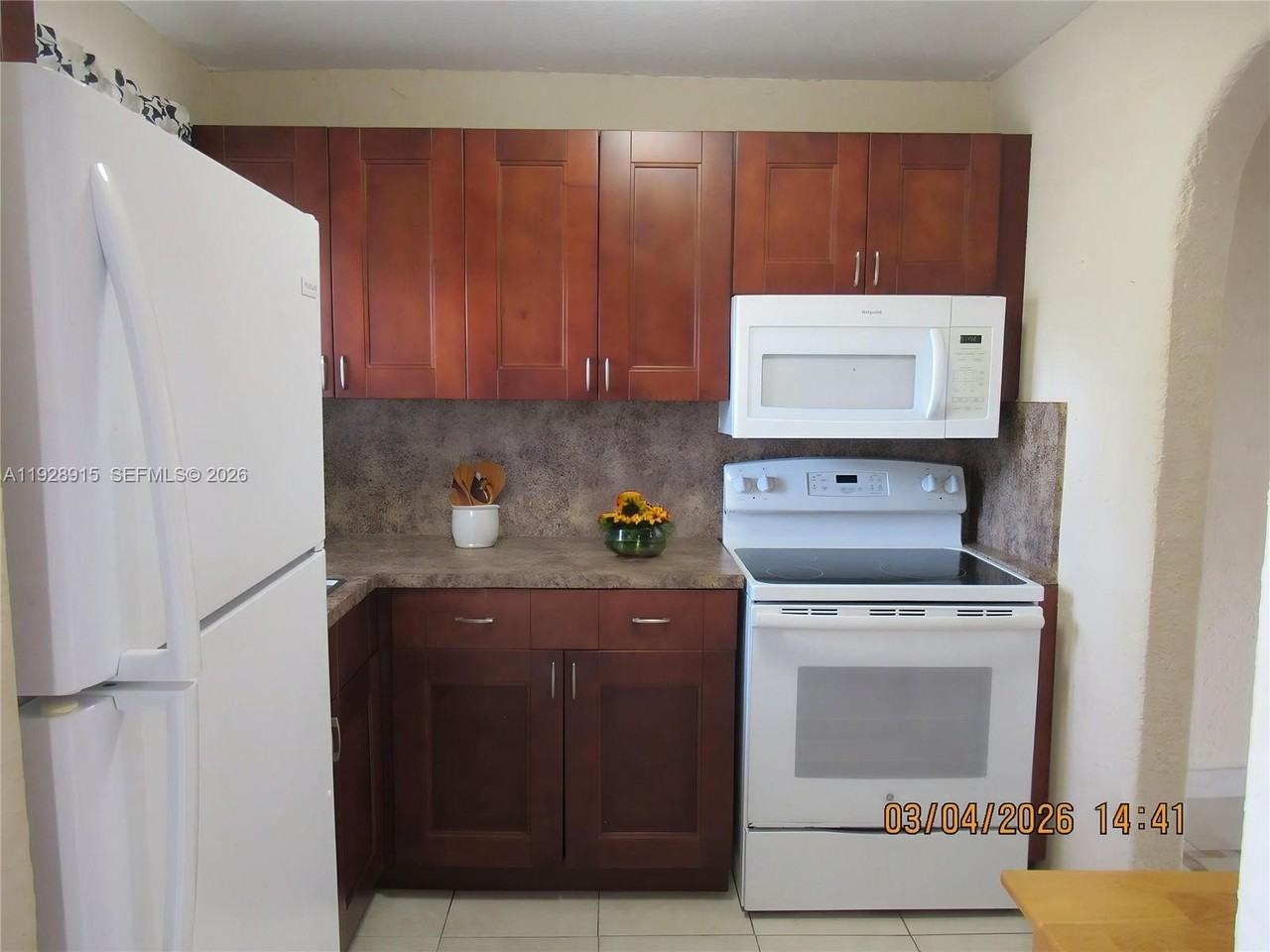 8285 Sunrise Lakes Blvd #208 - Photo 7 of 12