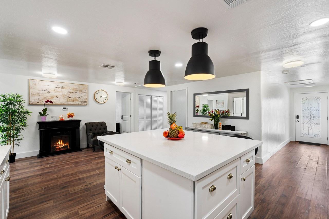 N 32nd St - Photo 3 of 38