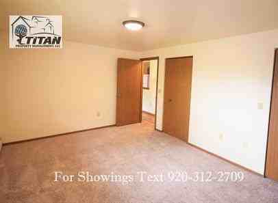 2111 Henry Street - Photo 7 of 10