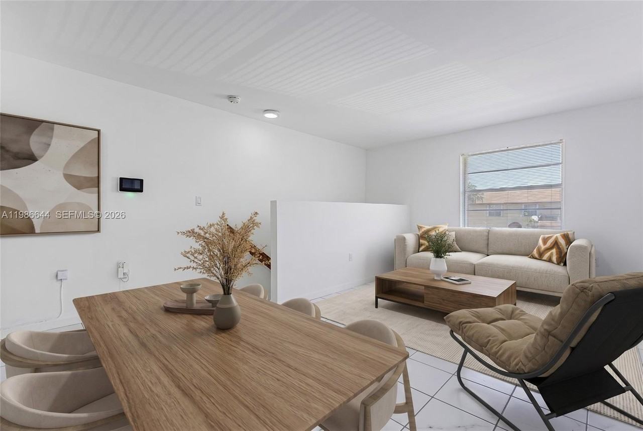 15260 Sw 80th St #10 - Photo 4 of 26