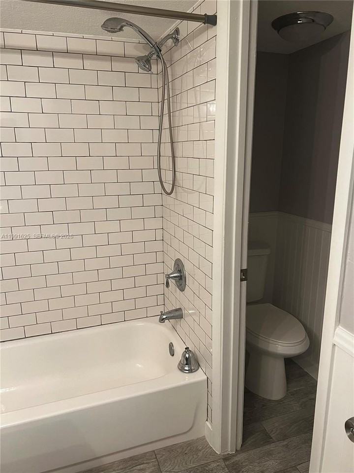 802 Constitution Dr #802B - Photo 6 of 11
