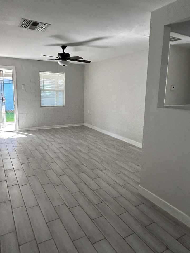 722 East Turney Avenue - Photo 2 of 16