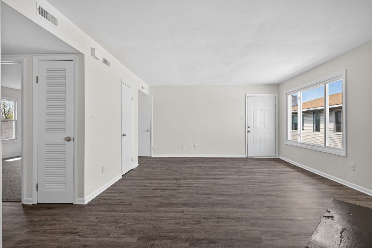 1415 East Ocean View Avenue - Photo 4 of 15