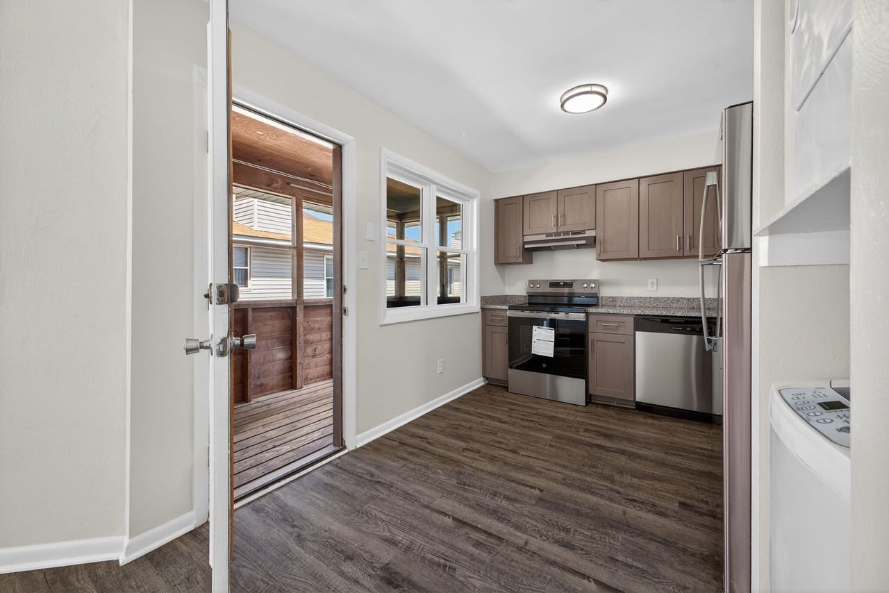 1415 East Ocean View Avenue - Photo 6 of 15