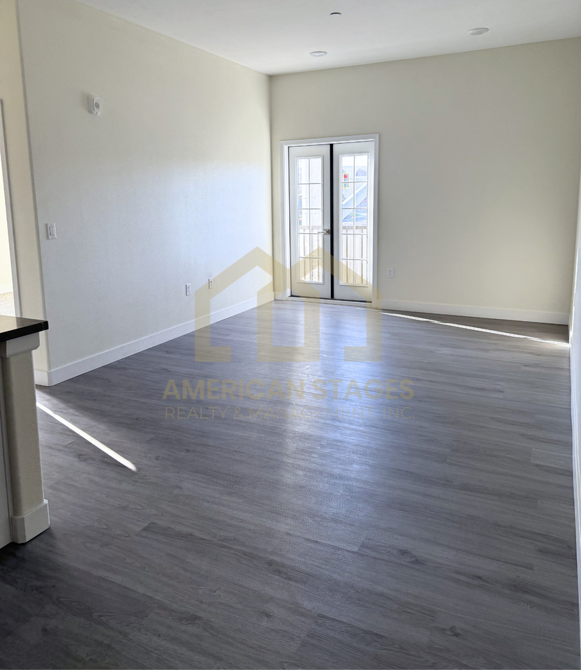 101 North Broadway - Photo 2 of 13
