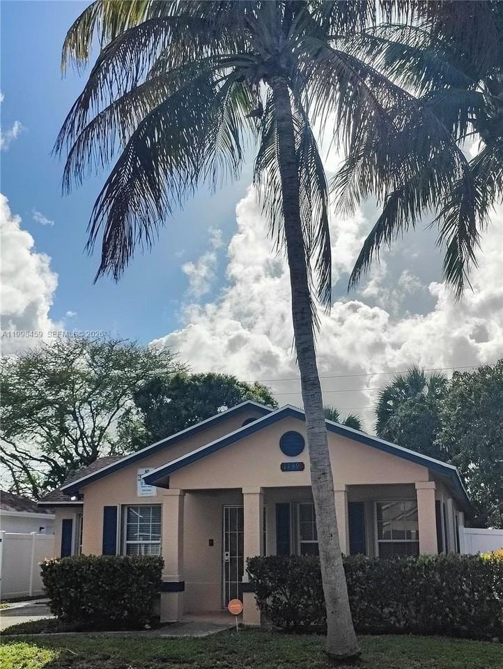 1139 Freshwater Lakes Dr #1139 - Photo 2 of 50