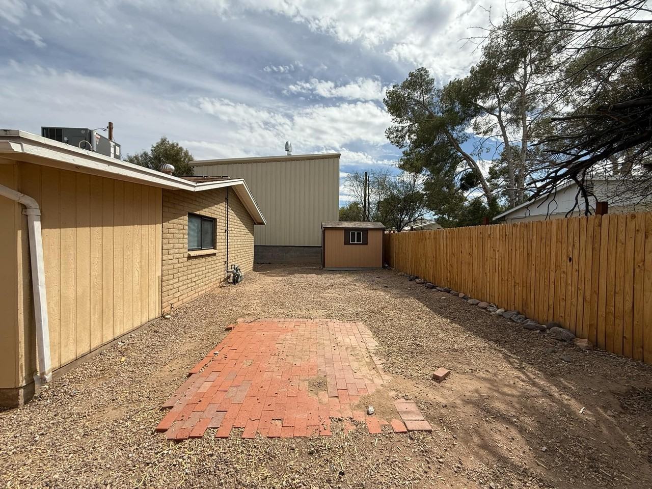 1374 // 3403 N Flanwill Blvd - Photo 6 of 23