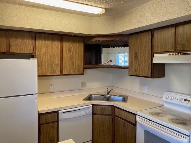 309 West Hedde Street - Photo 4 of 8