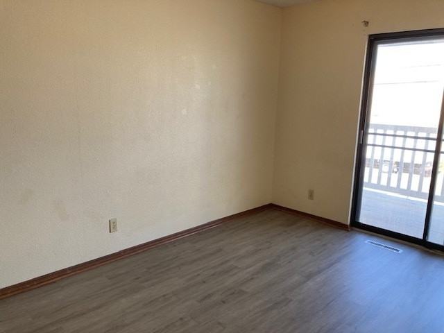 309 West Hedde Street - Photo 6 of 8