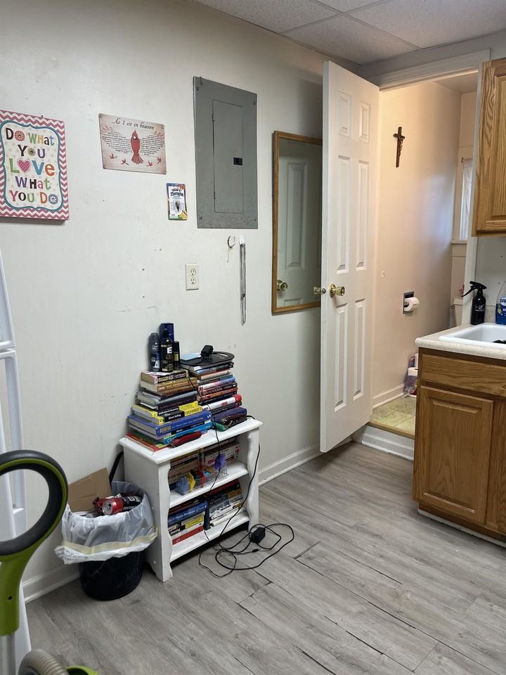415 Boone St. - Photo 6 of 10