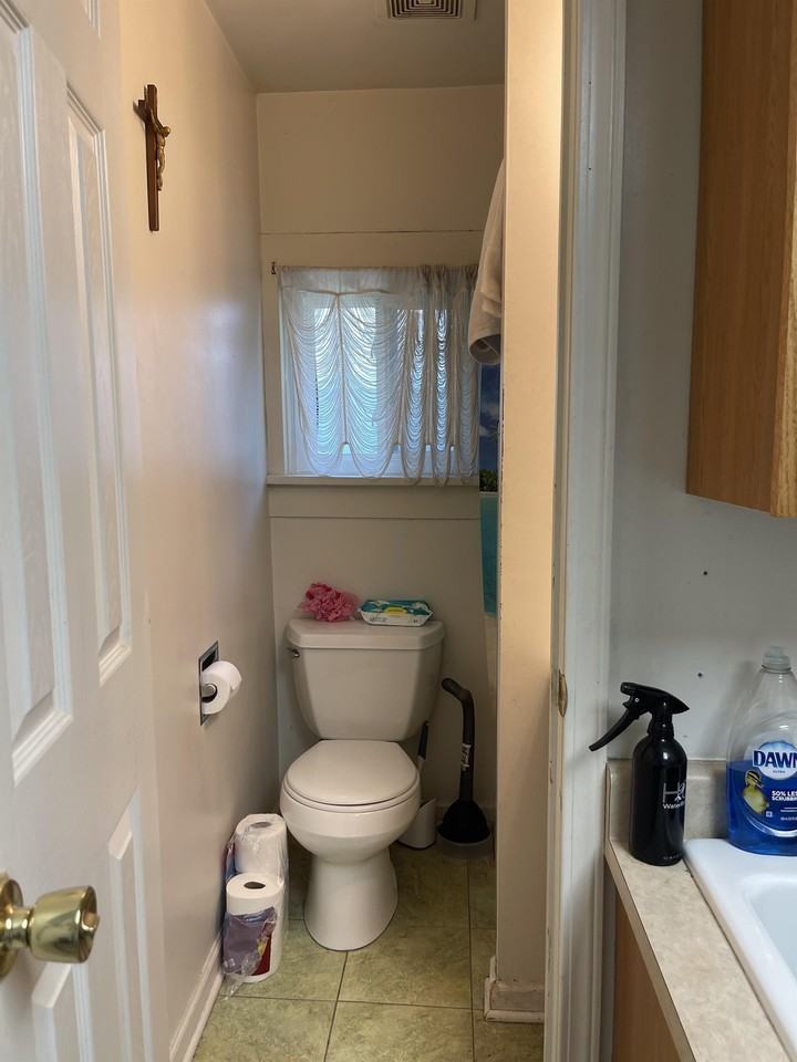 415 Boone St. - Photo 7 of 10