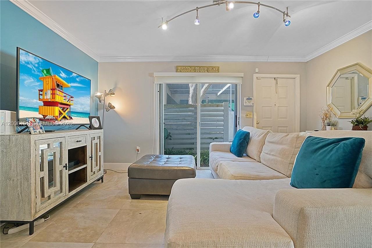 14330 Sw 97th Ln #0 - Photo 4 of 28