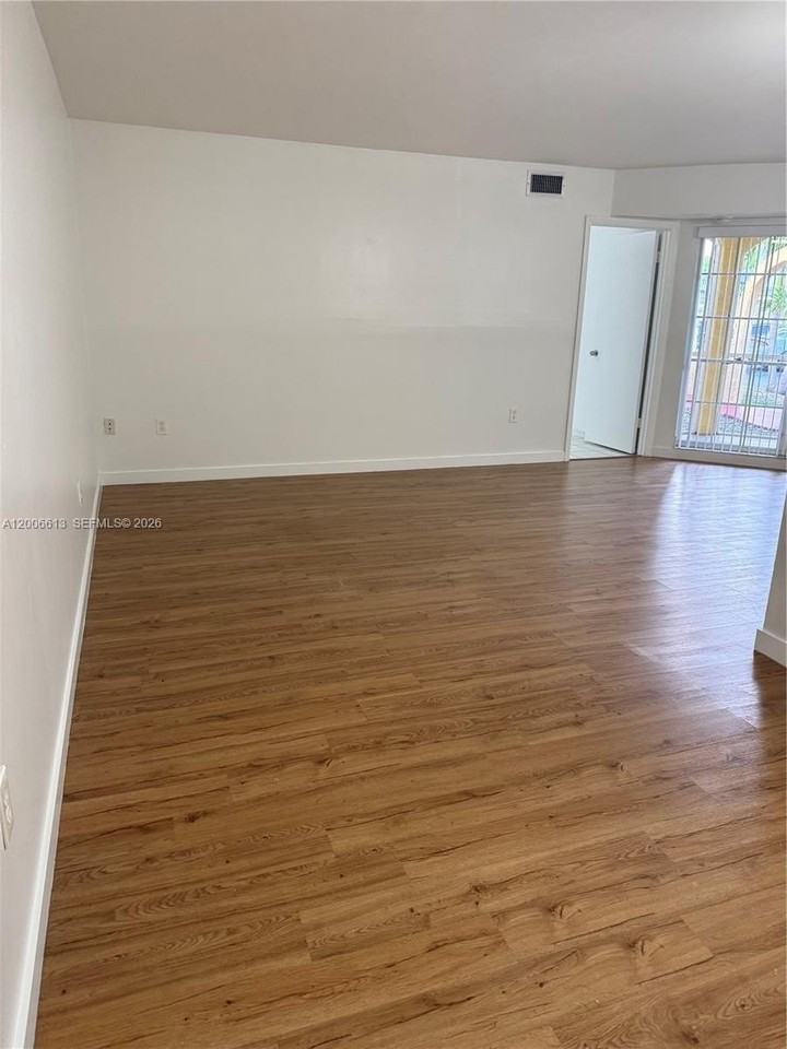 15675 Sw 74th Circle Dr #5 - Photo 3 of 22