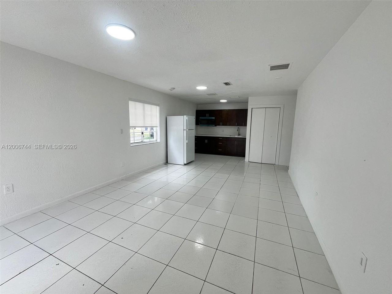 15741 Nw 40th Ct #B - Photo 3 of 10