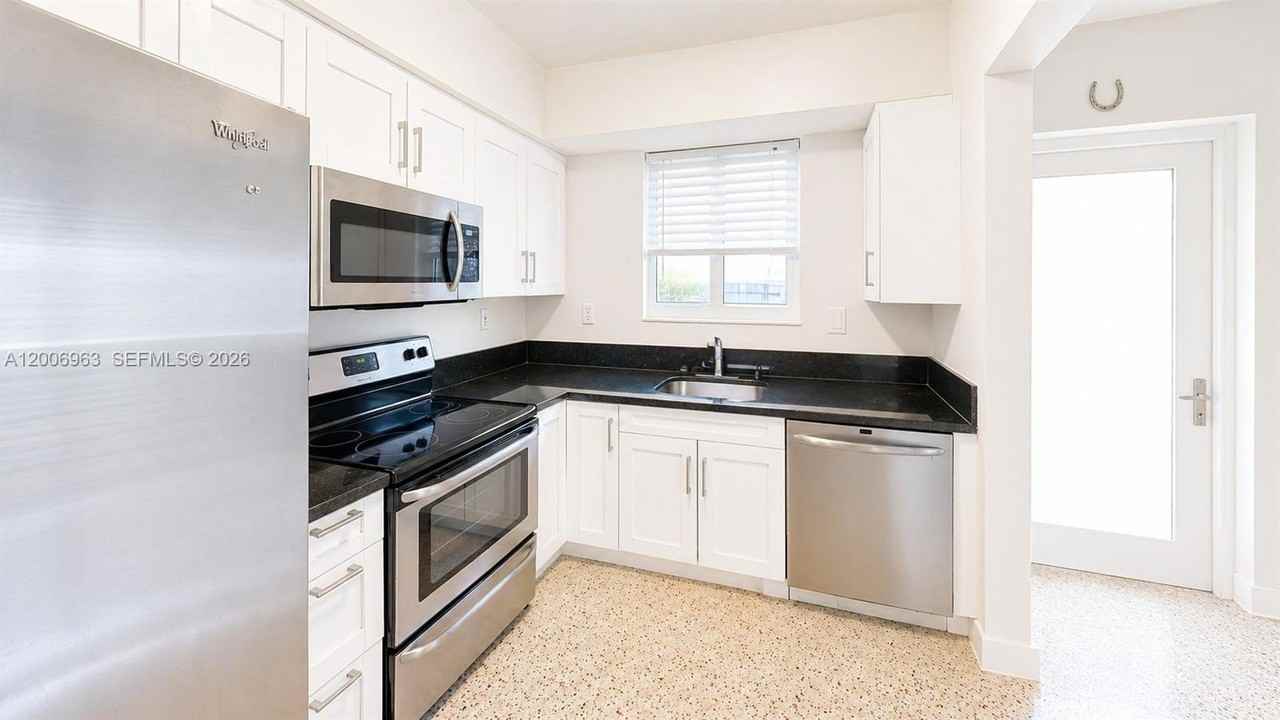 3630 Percival Ave #3630 - Photo 2 of 19