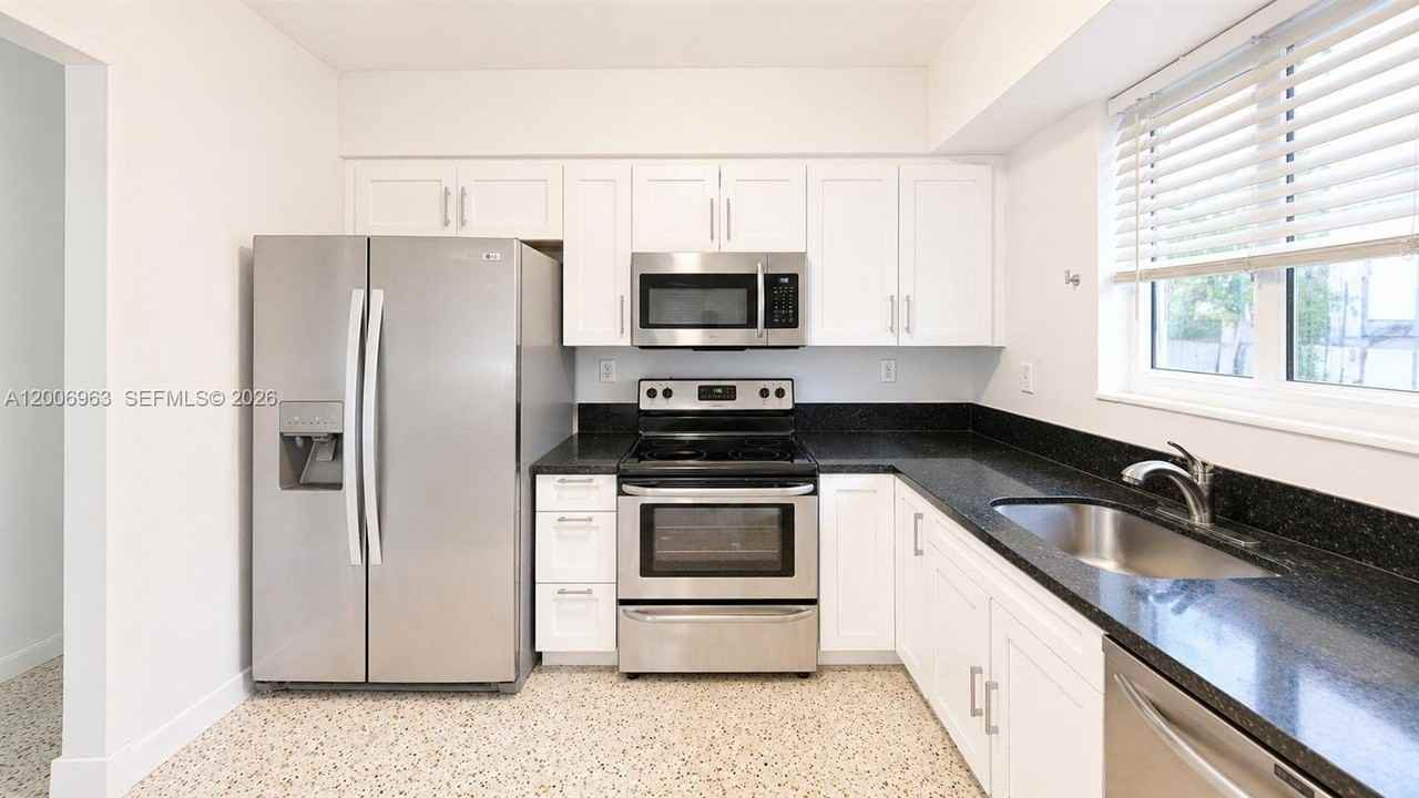 3630 Percival Ave #3630 - Photo 4 of 19