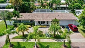 featured image of 428 N Crescent Dr