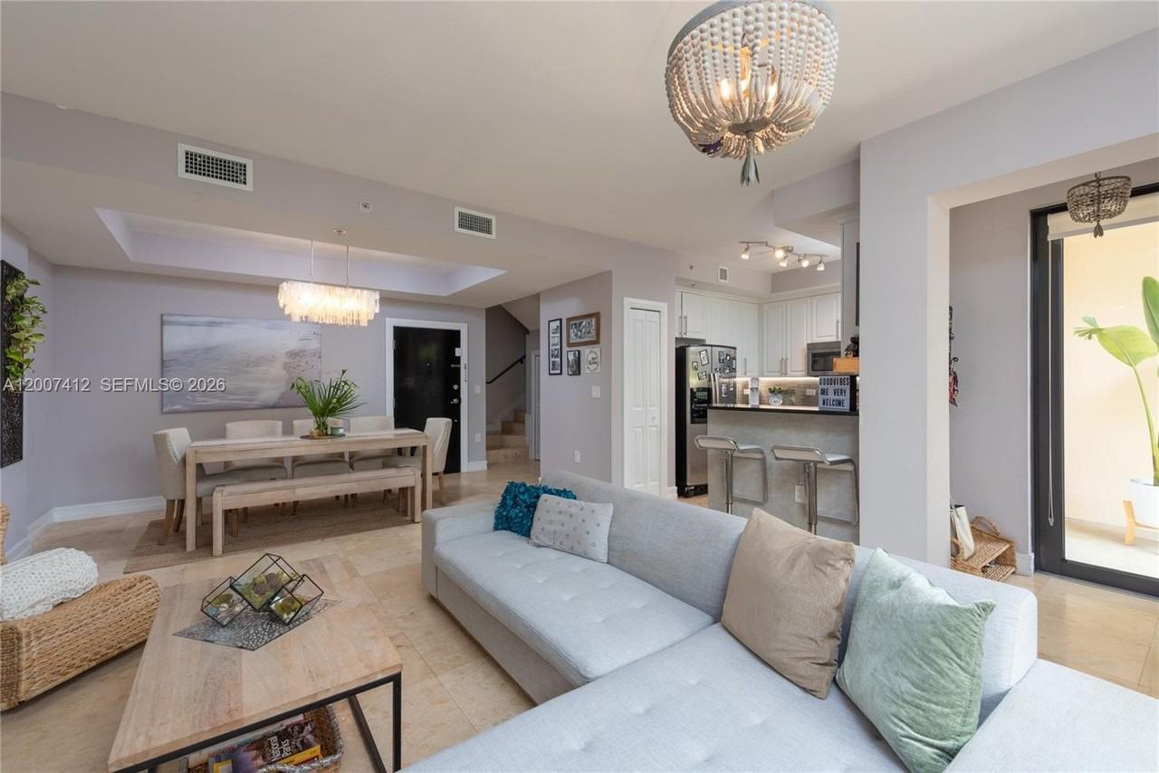 1650 Galiano St #TH14 - Photo 7 of 41