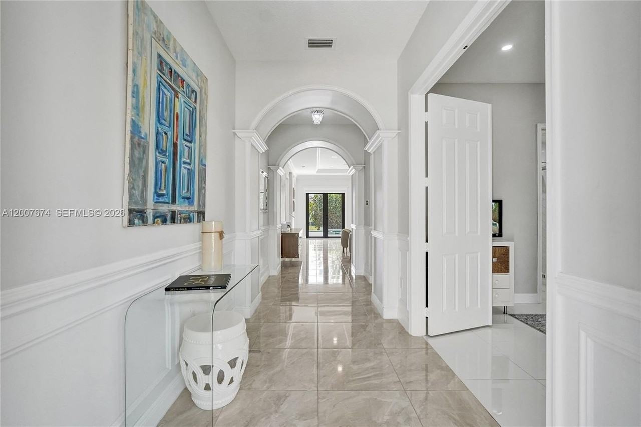 2740 Nw 83rd Ter - Photo 3 of 50