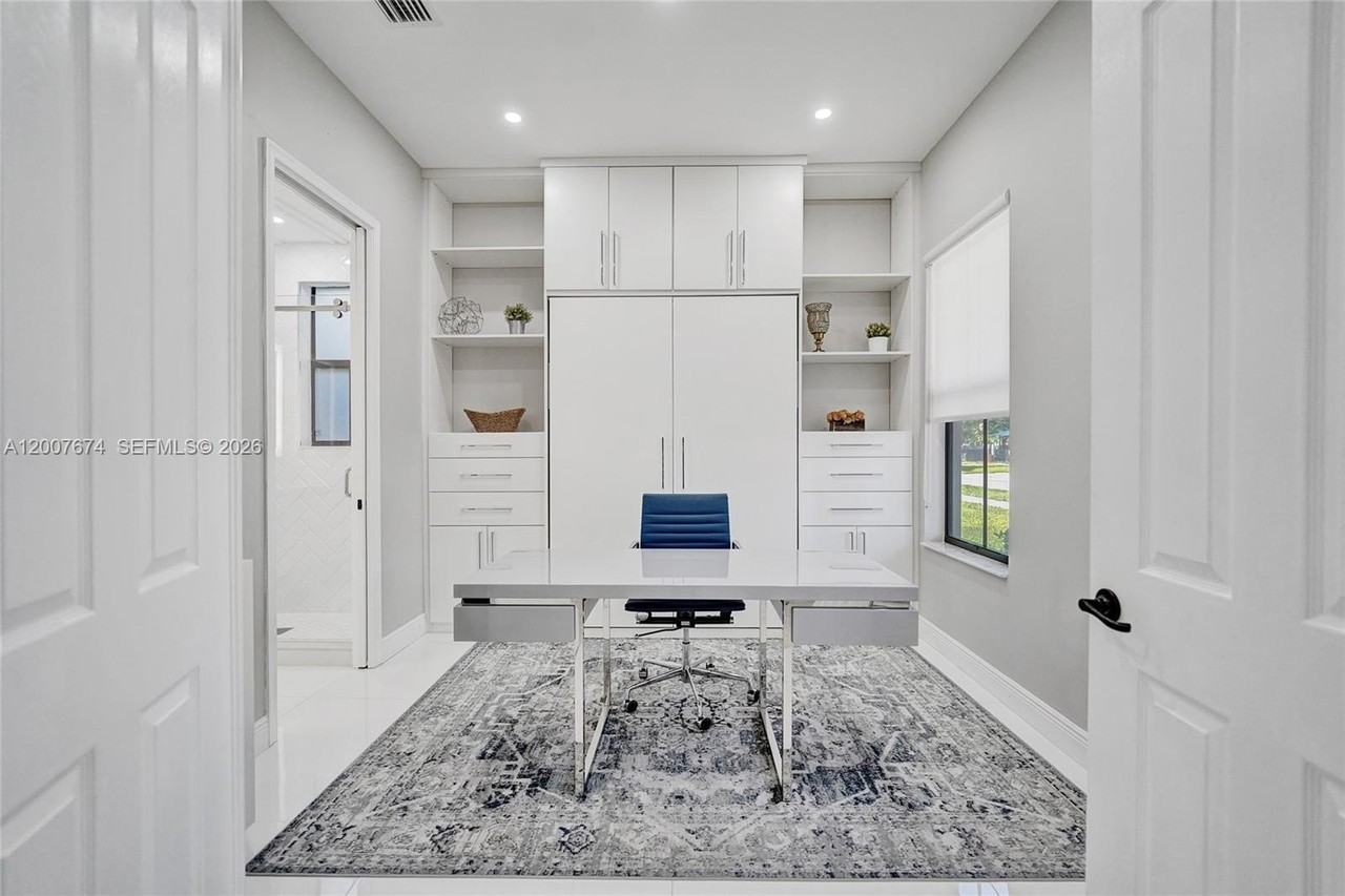 2740 Nw 83rd Ter - Photo 5 of 50