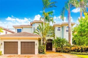 featured image of 19471 Ne 14th Ct