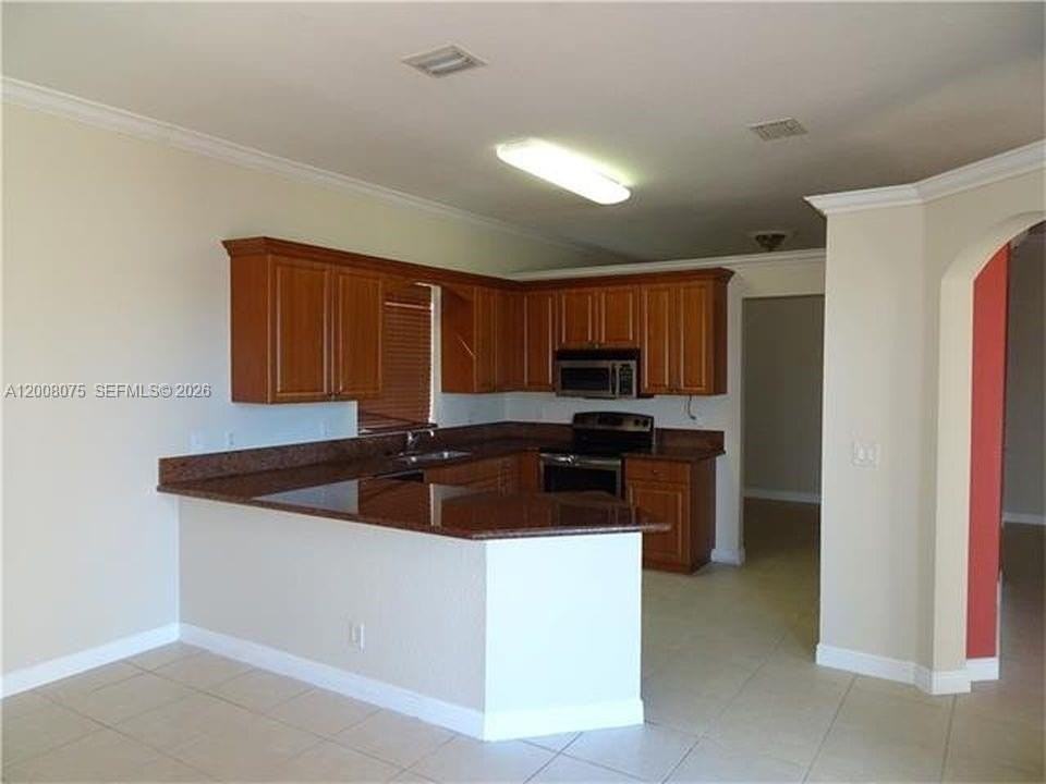 12830 Sw 51st St - Photo 2 of 7