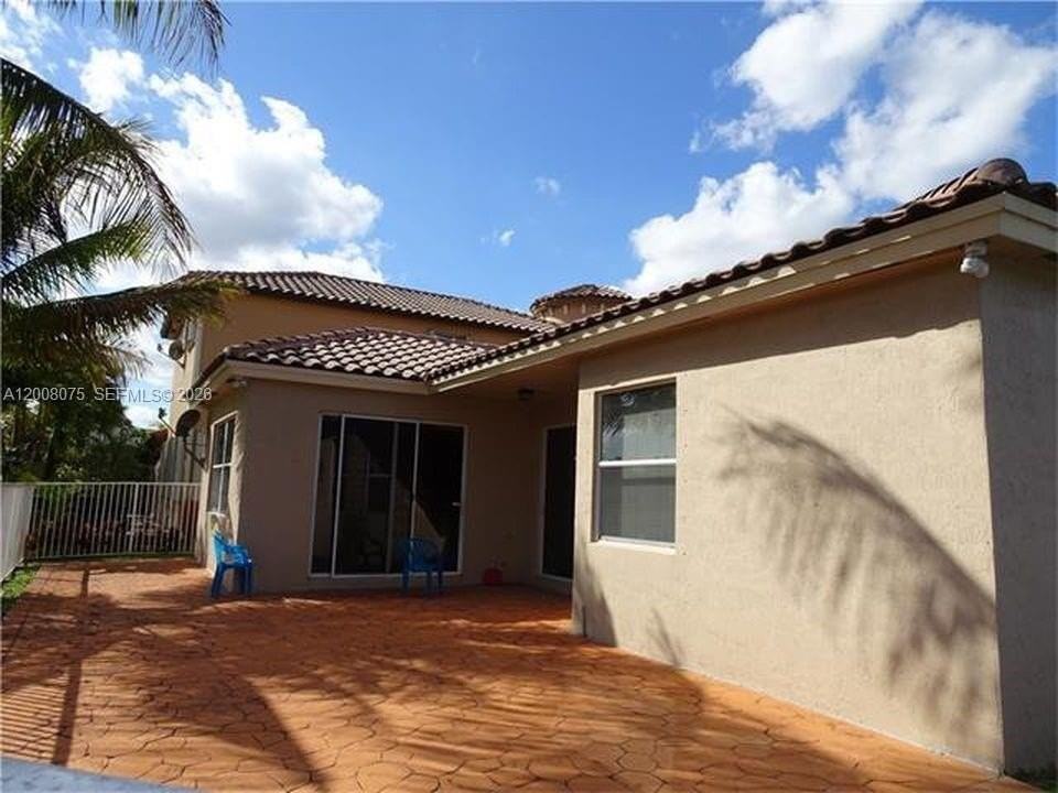 12830 Sw 51st St - Photo 5 of 7