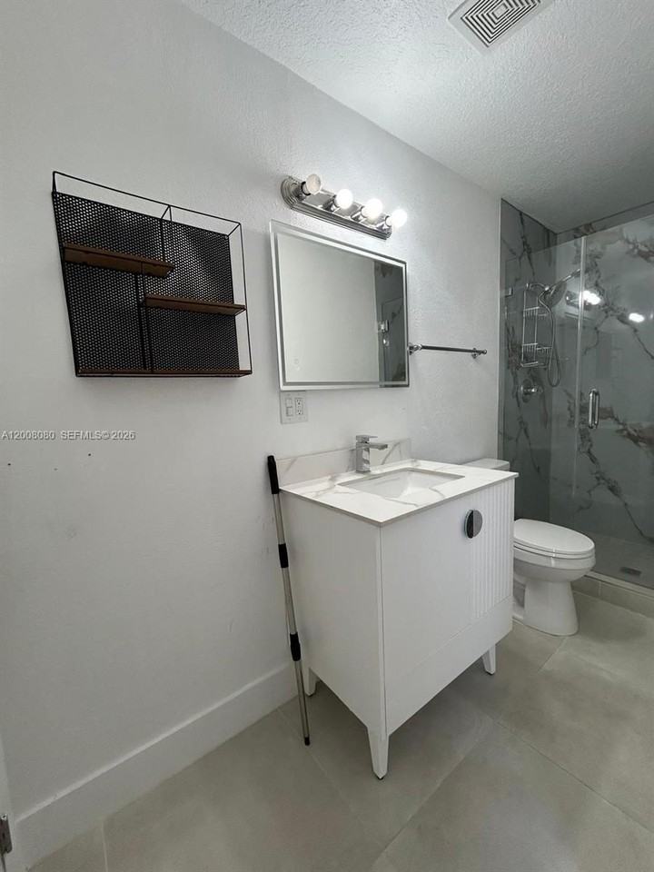 14731 Sw 170th Ter #1 - Photo 4 of 8