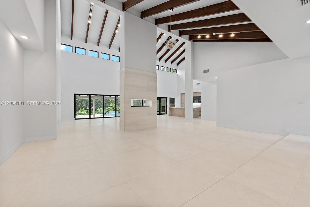 7460 Sw 179th St - Photo 6 of 50