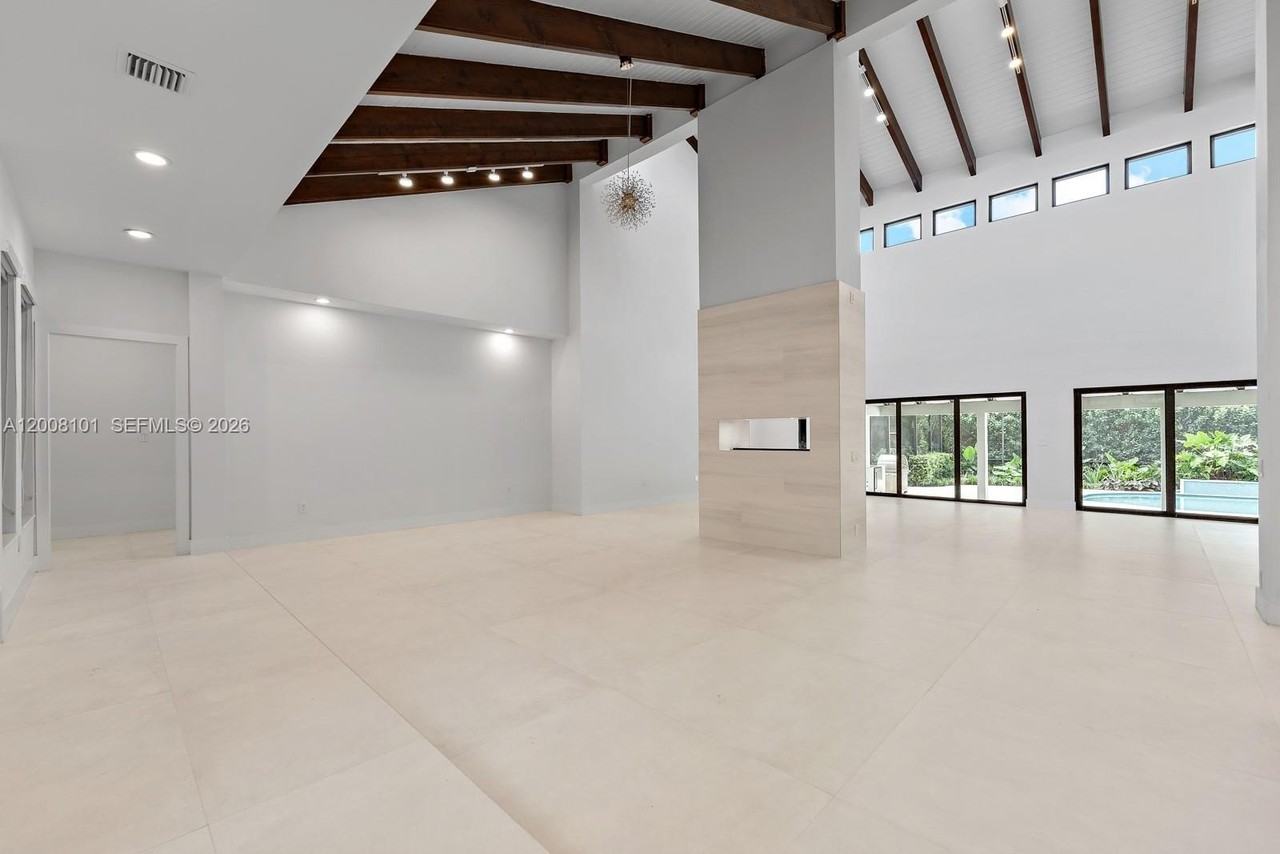 7460 Sw 179th St - Photo 7 of 50