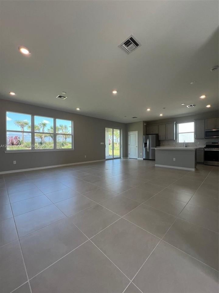 12222 Sw Myrtle Oak Dr - Photo 4 of 22