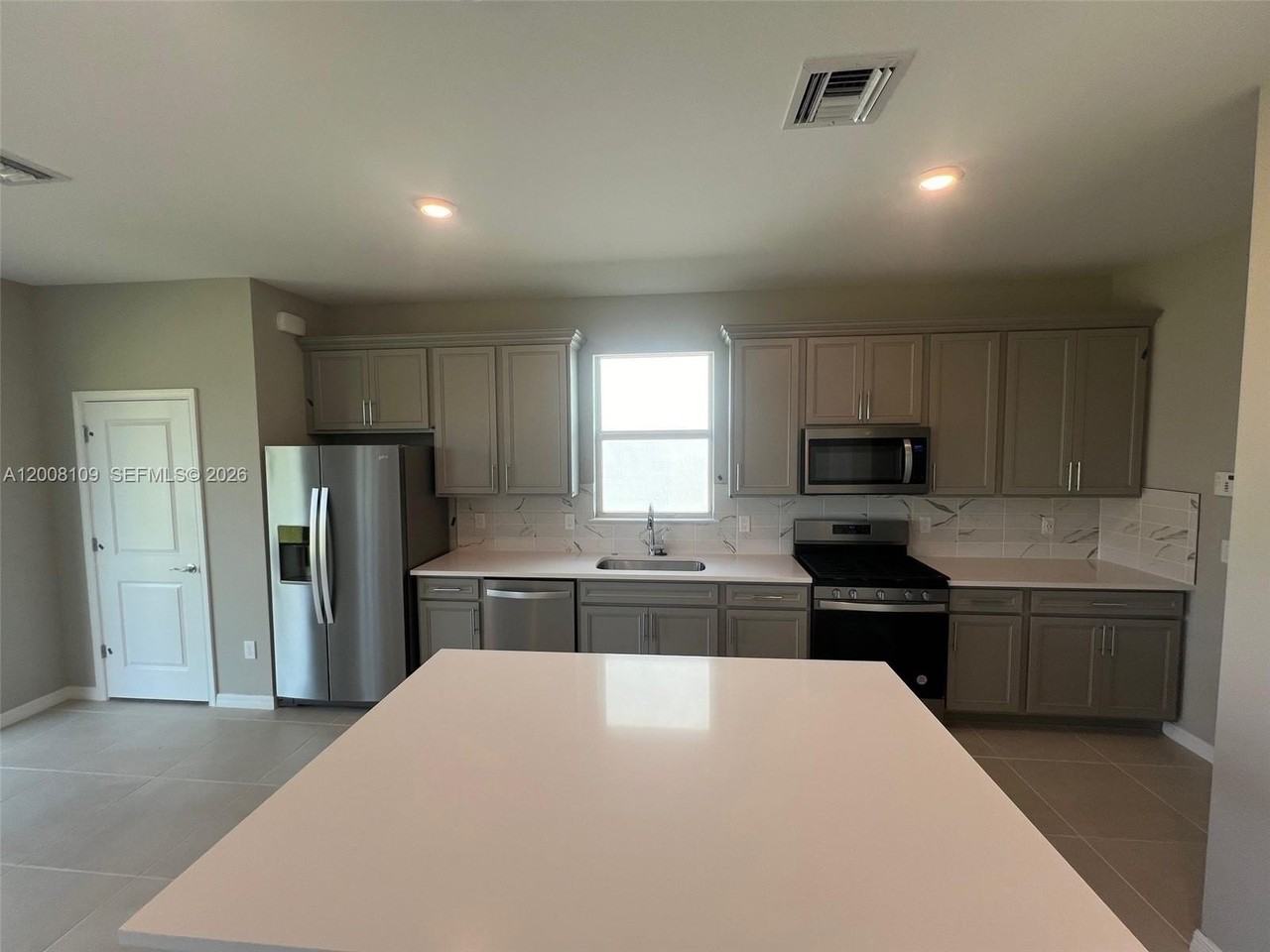 12222 Sw Myrtle Oak Dr - Photo 6 of 22