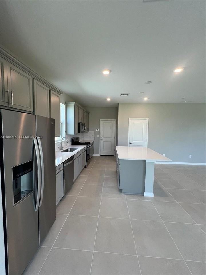 12222 Sw Myrtle Oak Dr - Photo 7 of 22