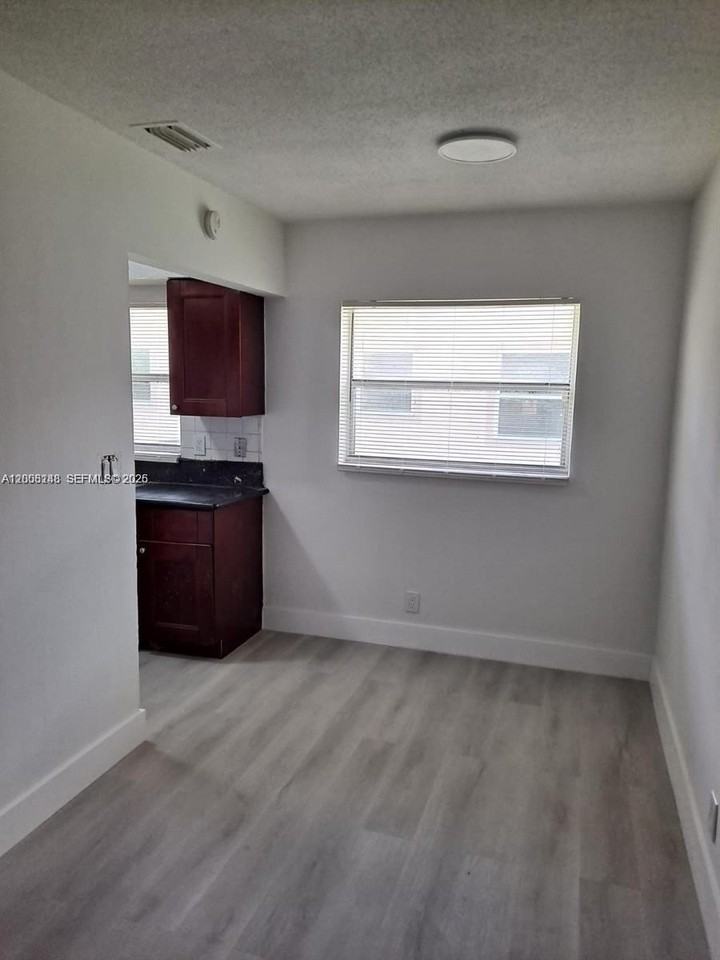 4090 Nw 31st Ter #3 - Photo 4 of 9