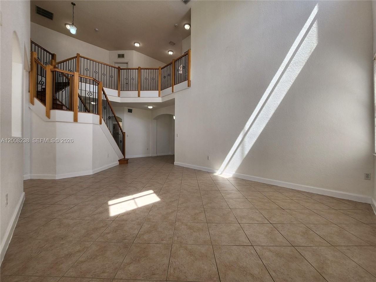 11480 Nw 82nd Ter - Photo 7 of 40