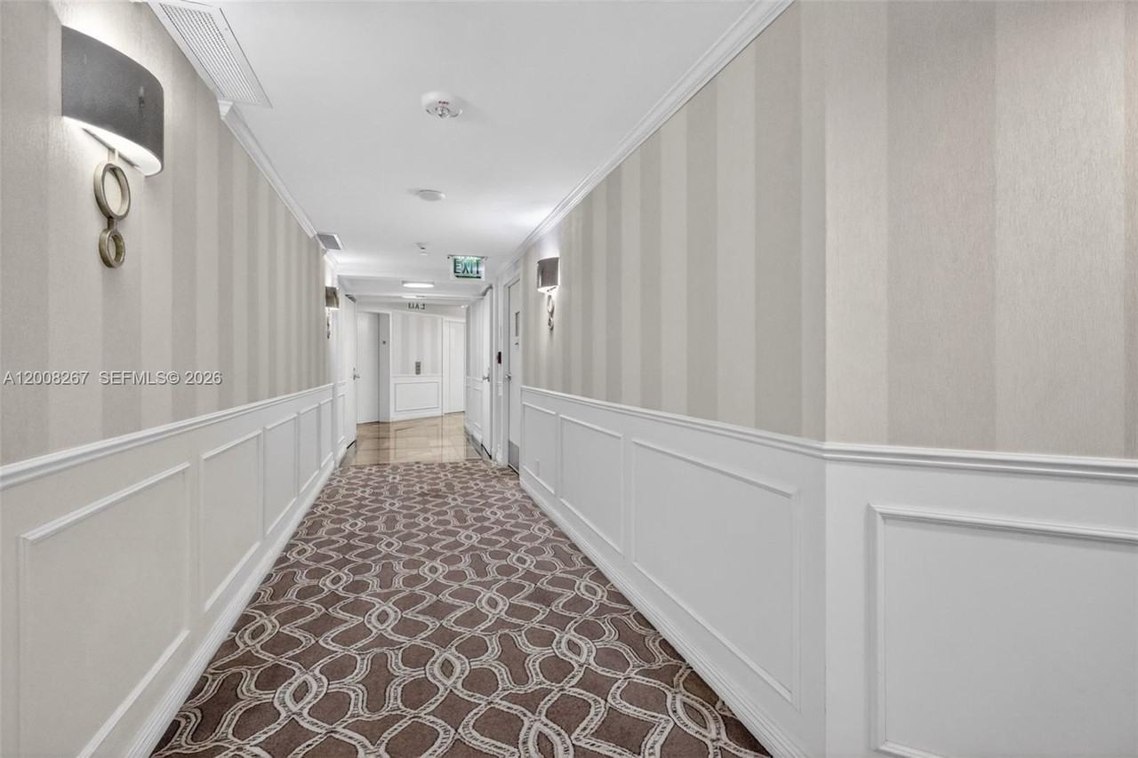 3000 Island Blvd #2305 - Photo 5 of 40