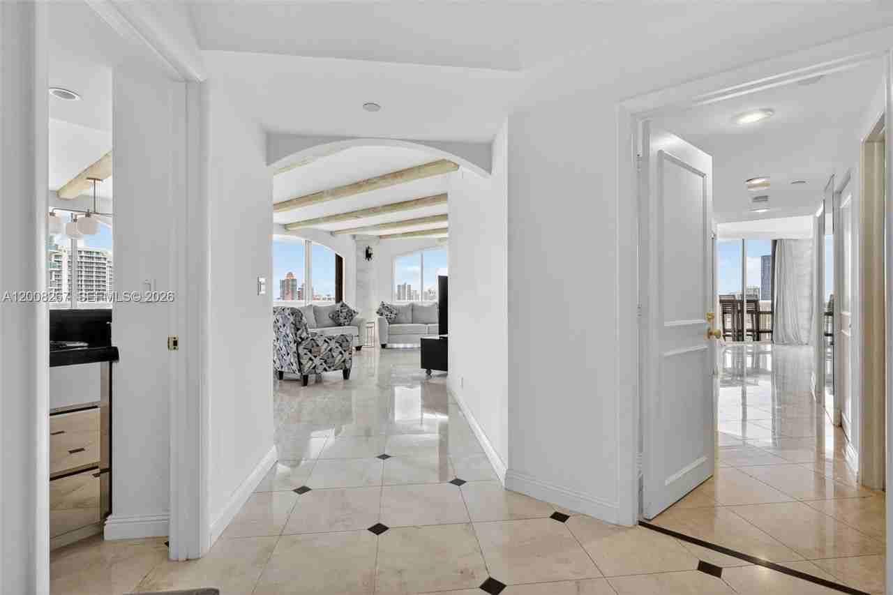 3000 Island Blvd #2305 - Photo 6 of 40